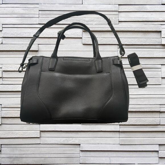 New Tumi Solid Black Briefcase / Commuter Bag - Picture 3 of 7